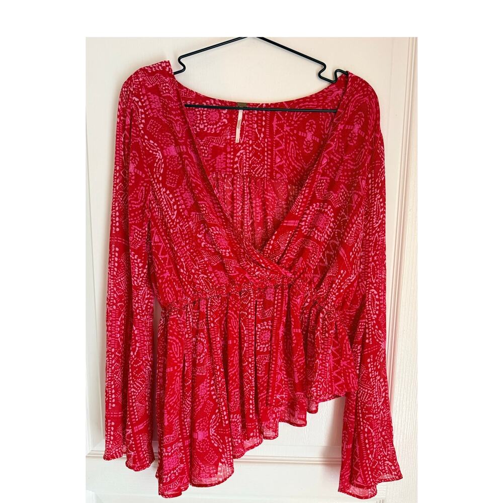 Free People Red White Faux Wrap Deep V Long Sleeve Asymmetrical Hem Tunic Size S - Picture 1 of 7